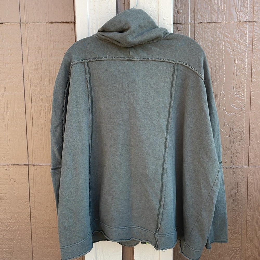 Free People Sweatshirtt - Picture 5 of 7